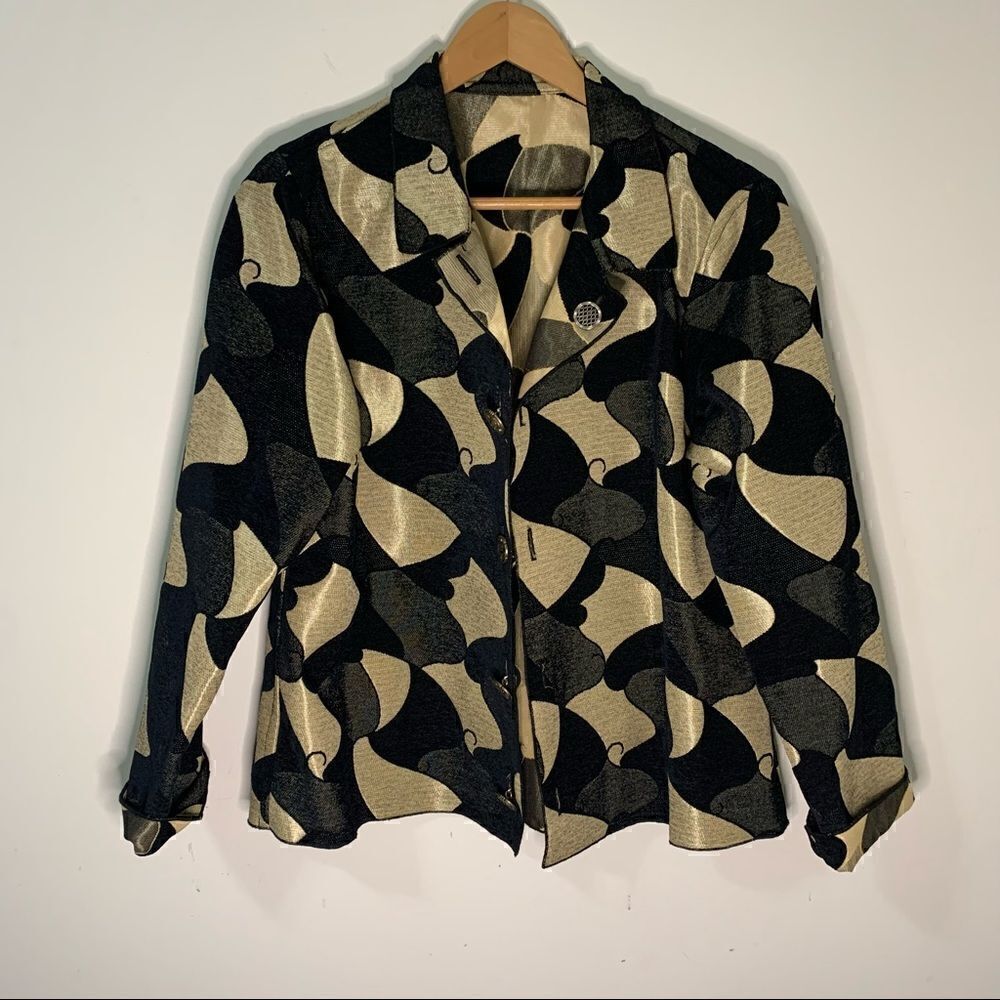 Winding River Reversible Jacket Geometric Black and Gold
